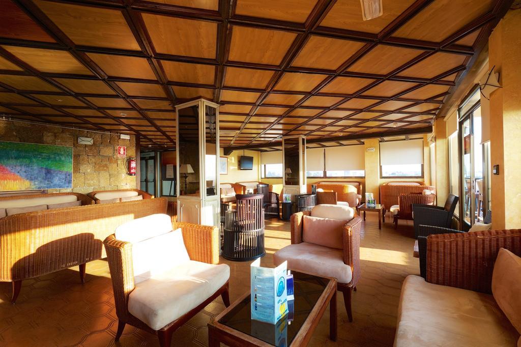 Hotel Guadalquivir ซันลูการ์เดบาร์ราเมดา ภายนอก รูปภาพ