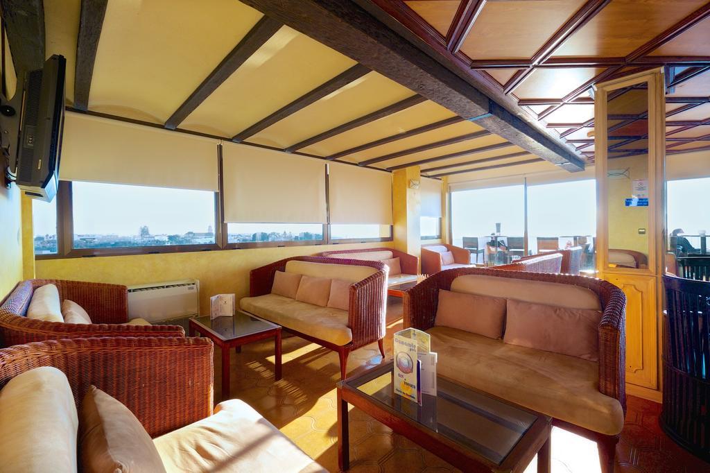 Hotel Guadalquivir ซันลูการ์เดบาร์ราเมดา ภายนอก รูปภาพ