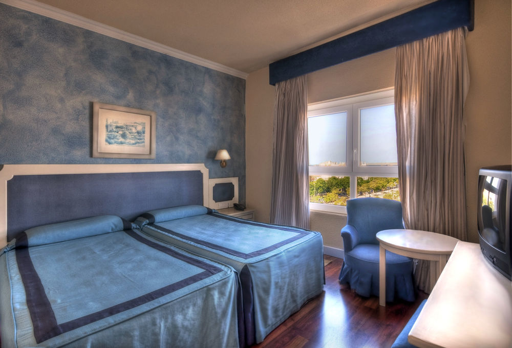 Hotel Guadalquivir ซันลูการ์เดบาร์ราเมดา ภายนอก รูปภาพ